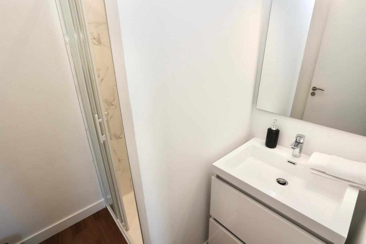 Napoleon Gare 8 T2 Dernier Etage Bylocly Apartment Pontivy Exterior foto